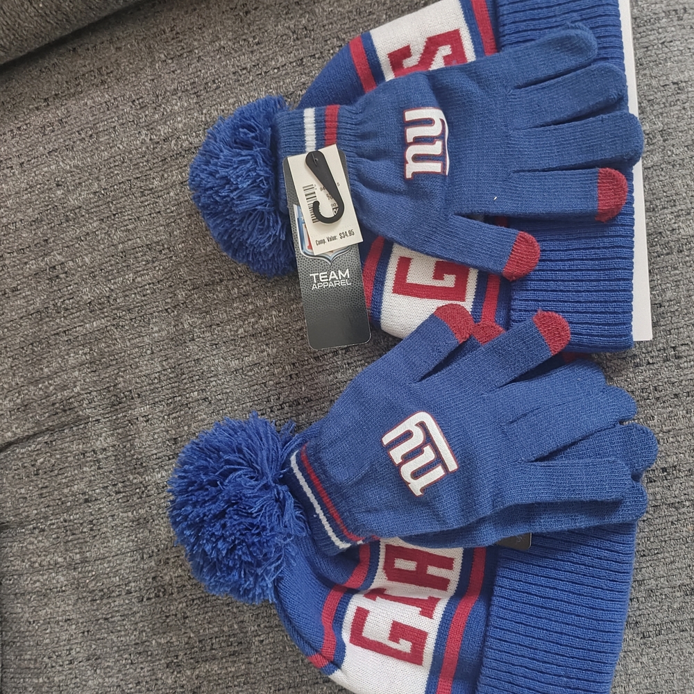 2 NewTeam Apparel Kids Blue and Red Winter Set With Gloves
